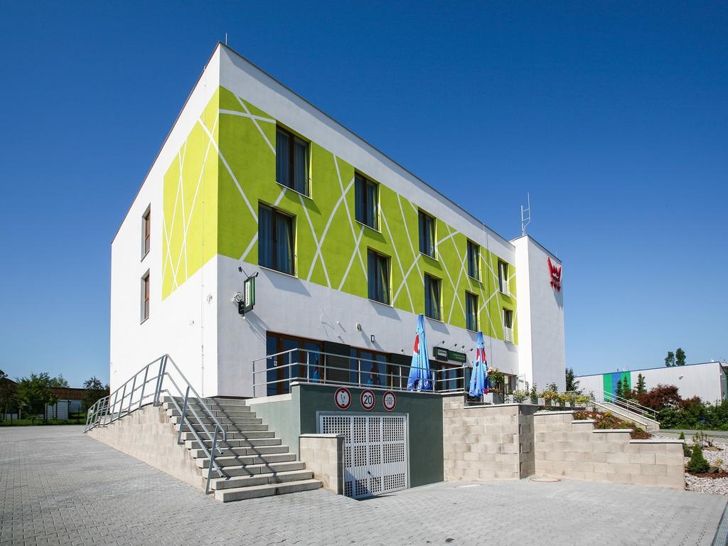 Nad Kralovnou & Restaurant Hotel Prag